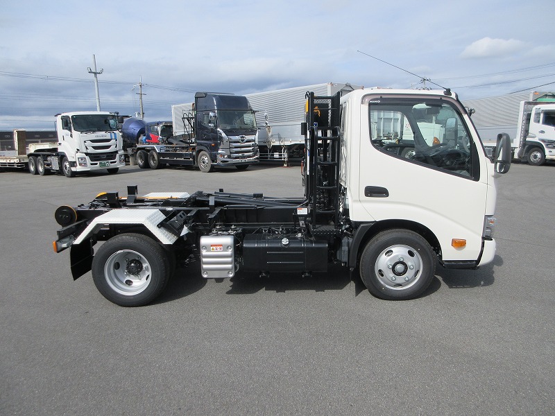 アームロール　2.95t4ﾅﾝﾊﾞｰ 未使用車