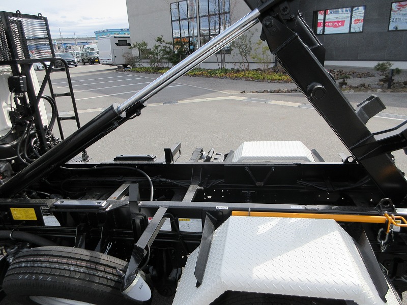 アームロール　2.95t4ﾅﾝﾊﾞｰ 未使用車