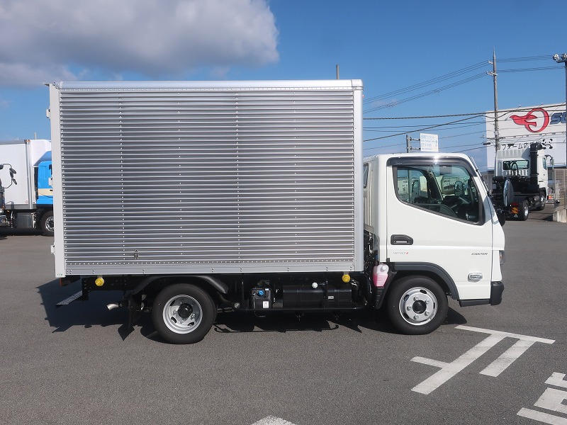 ドライバン　全低床
未使用車