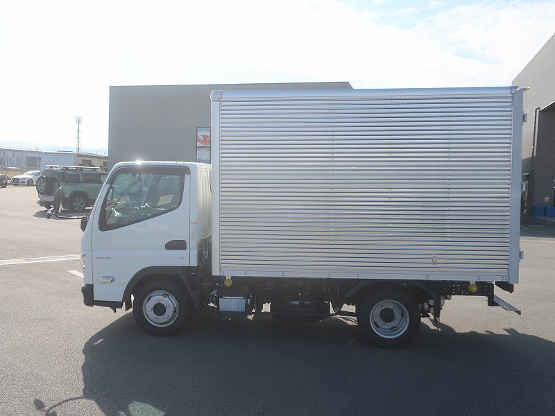 ドライバン　全低床
未使用車