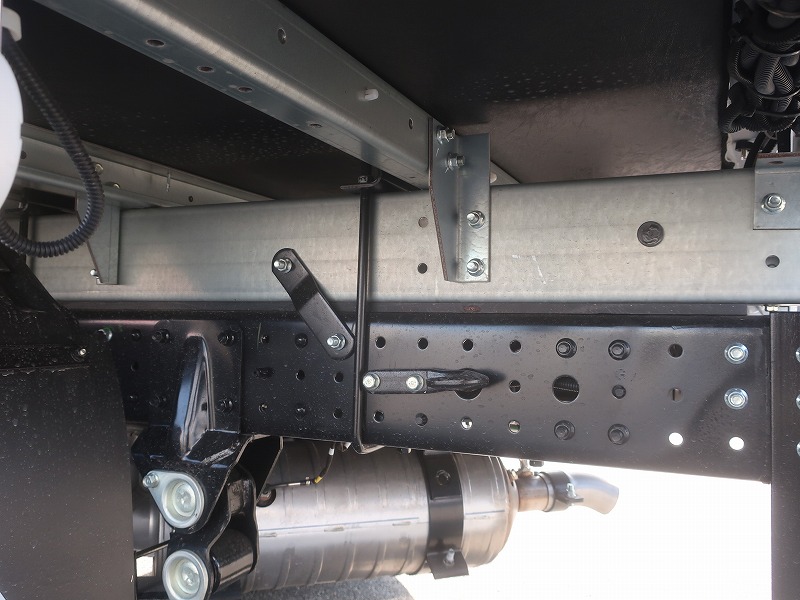 ドライバン　全低床
未使用車