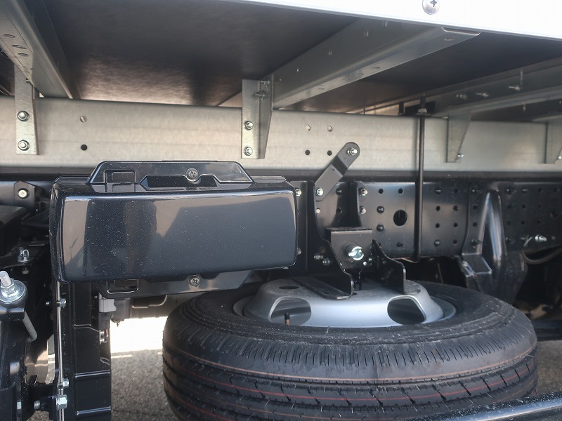 ドライバン　全低床
未使用車