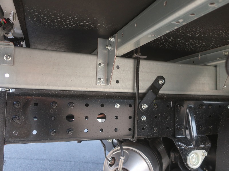 ドライバン　全低床
未使用車