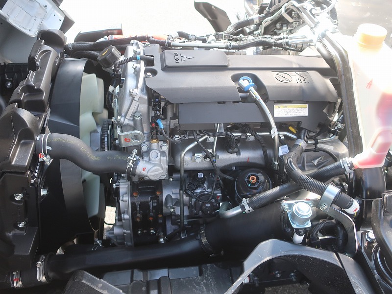 ドライバン　全低床
未使用車