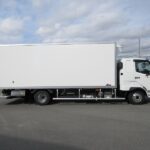 冷蔵冷凍車　リアエアサス
格納ゲート付　未使用車