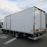 冷蔵冷凍車　リアエアサス
格納ゲート付　未使用車