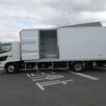 冷蔵冷凍車　リアエアサス
格納ゲート付　未使用車