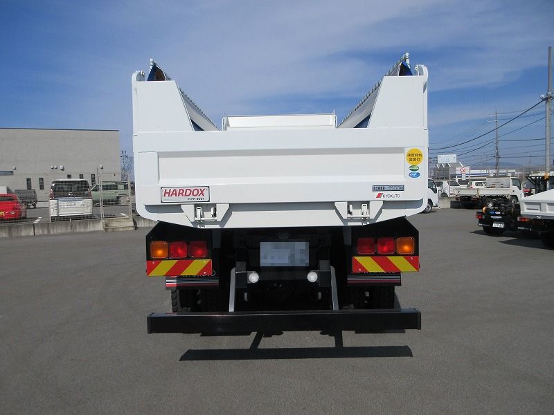 ダンプ　未使用車