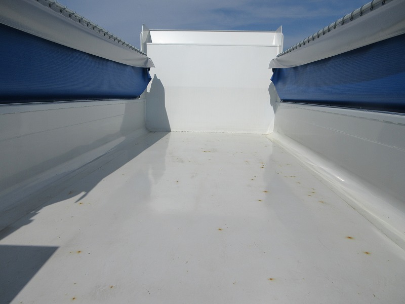 ダンプ　未使用車