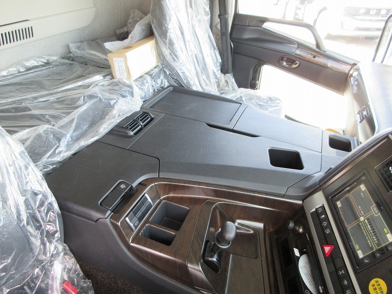 ダンプ　未使用車