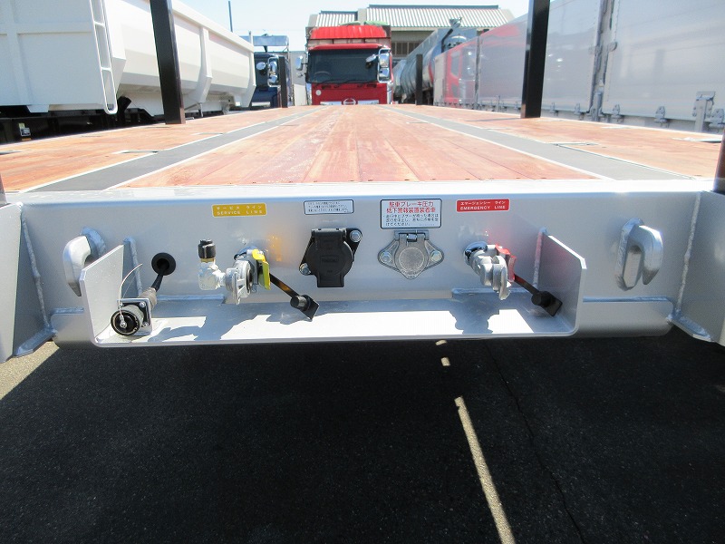 平床トレーラ　3軸
リフトアクスル　未使用車