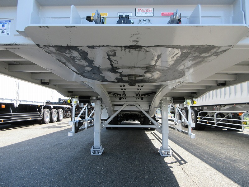 ウイングトレーラ　3軸
リフトアクスル　未使用車