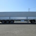 ウイングトレーラ　3軸
リフトアクスル　未使用車