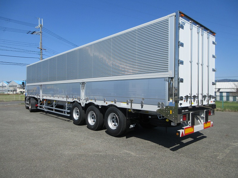 ウイングトレーラ　3軸
リフトアクスル　未使用車