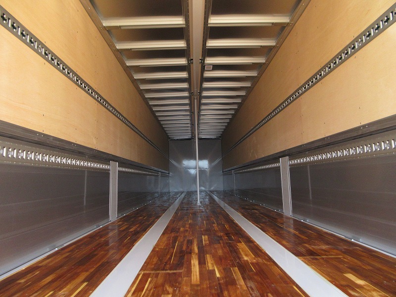 ウイングトレーラ　3軸
リフトアクスル　未使用車