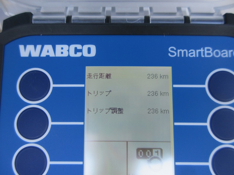 ウイングトレーラ　3軸
リフトアクスル　未使用車