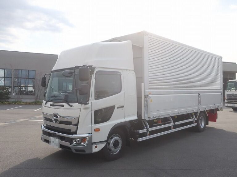 ウイング　増トン
リアエアサス　未使用車