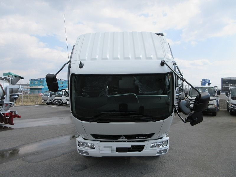 ミキサー車　高機能パッケージ
未使用車