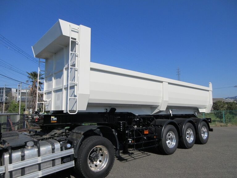 ダンプトレーラ　3軸
リフトアクスル　未使用車