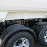 ダンプトレーラ　3軸
リフトアクスル　未使用車