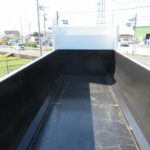 ダンプトレーラ　3軸
リフトアクスル　未使用車