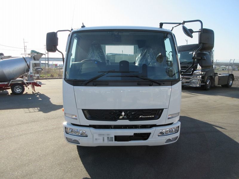 ダンプ　ベッドレス
高機能パッケージ　未使用車
