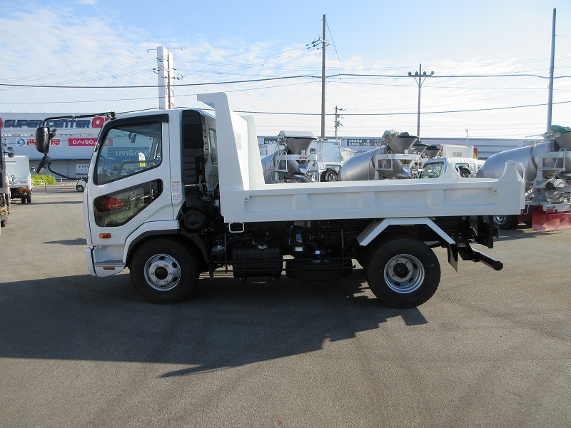 ダンプ　ベッドレス
高機能パッケージ　未使用車
