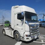 トラクタ　ハイルーフ
リアエアサス
ダンプ用油圧ポンプ付