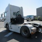 トラクタ　ハイルーフ
リアエアサス
ダンプ用油圧ポンプ付