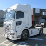 トラクタ　ハイルーフ
リアエアサス
ダンプ用油圧ポンプ付