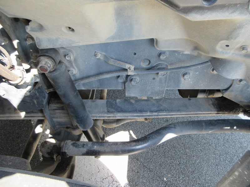 トラクタ　ハイルーフ
リアエアサス
ダンプ用油圧ポンプ付