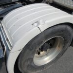 トラクタ　ハイルーフ
リアエアサス
ダンプ用油圧ポンプ付