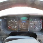 トラクタ　ハイルーフ
リアエアサス
ウォーキングフロア用油圧ポンプ付