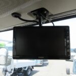 トラクタ　ハイルーフ
リアエアサス
ウォーキングフロア用油圧ポンプ付