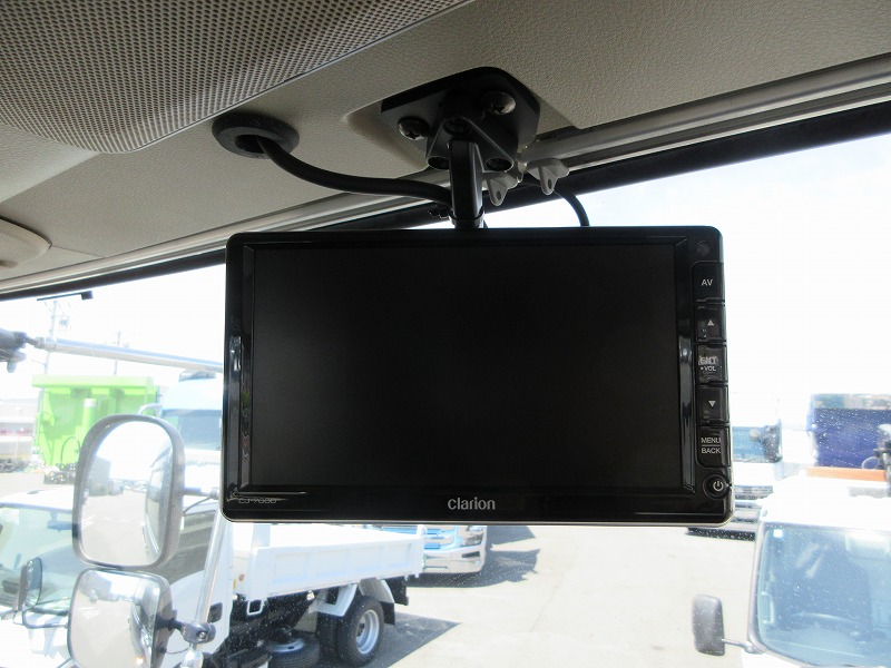 トラクタ　ハイルーフ
リアエアサス
ウォーキングフロア用油圧ポンプ付