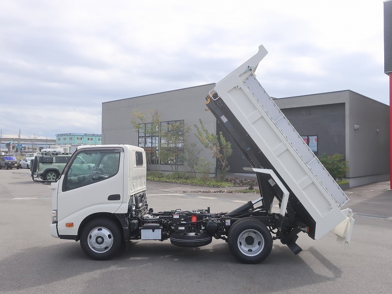 ローダーダンプ　未使用車