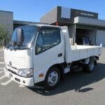 ダンプ　低床
３トン　４ナンバー　未使用車