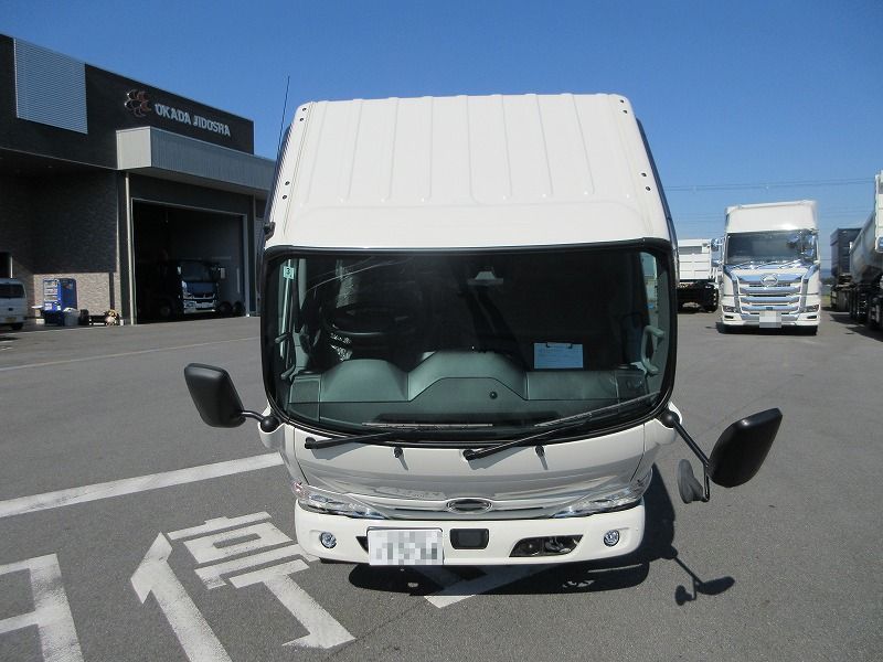 ダンプ　低床
３トン　４ナンバー　未使用車