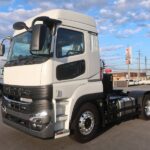トラクタ　ハイルーフ　
リアエアサス
ウォーキングフロア用油圧ポンプ付
未使用車