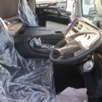 トラクタ　ハイルーフ　
リアエアサス
ウォーキングフロア用油圧ポンプ付
未使用車