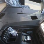 トラクタ　ハイルーフ　
リアエアサス
ウォーキングフロア用油圧ポンプ付
未使用車