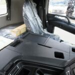 トラクタ　ハイルーフ
リアエアサス　未使用車