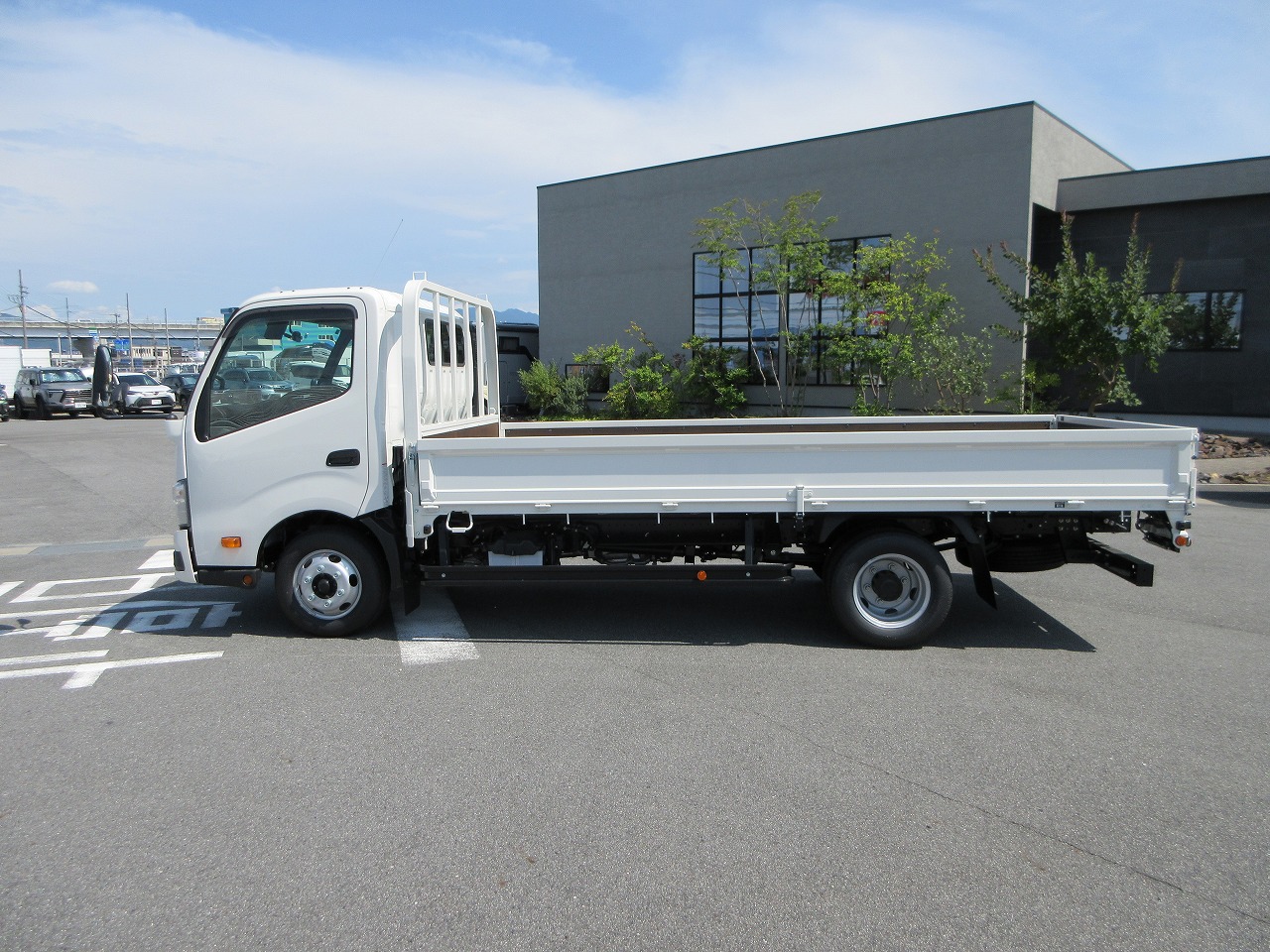 木平　ワイドロング
未使用車