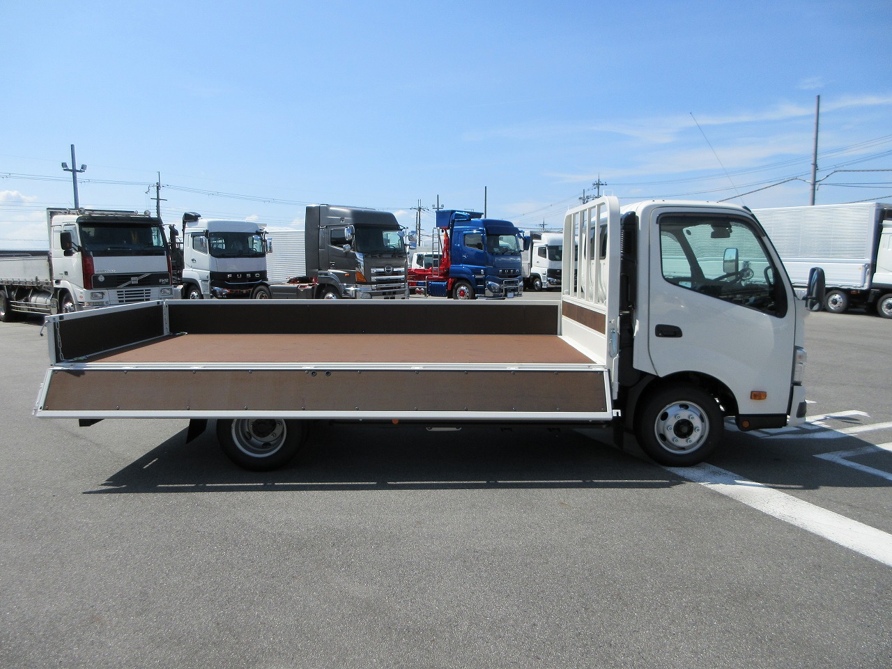 木平　ワイドロング
未使用車