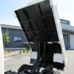 ダンプ　低床
2.95ｔ　未使用車