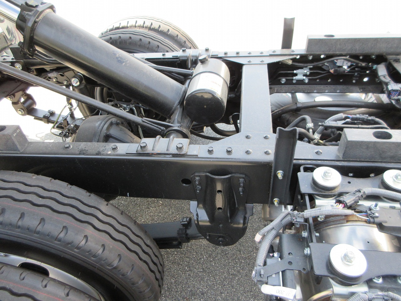 ダンプ　低床
2.95ｔ　未使用車