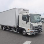 冷蔵冷凍車　リアエアサス
格納ゲート付　未使用車