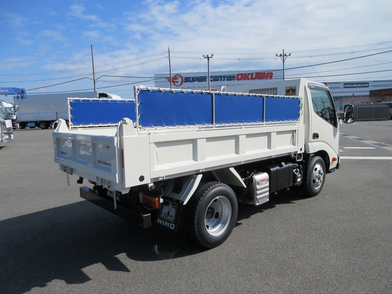 ダンプ　高床　未使用車