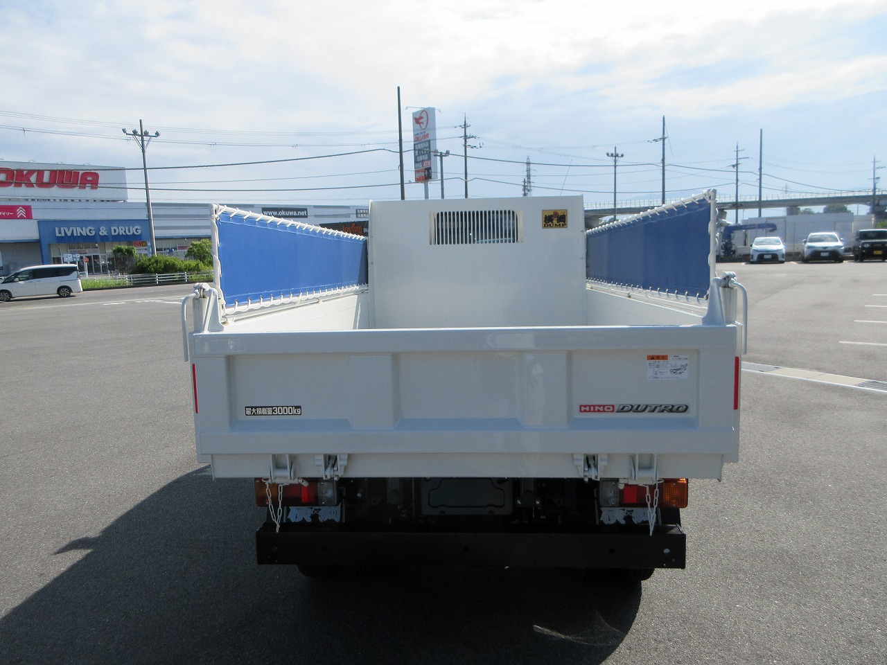 ダンプ　高床　未使用車